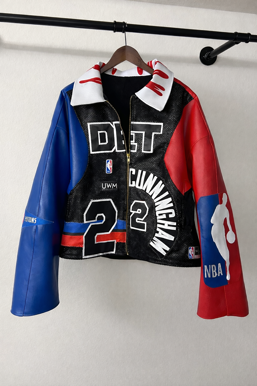 'DETROIT BASKETBALLLLL"